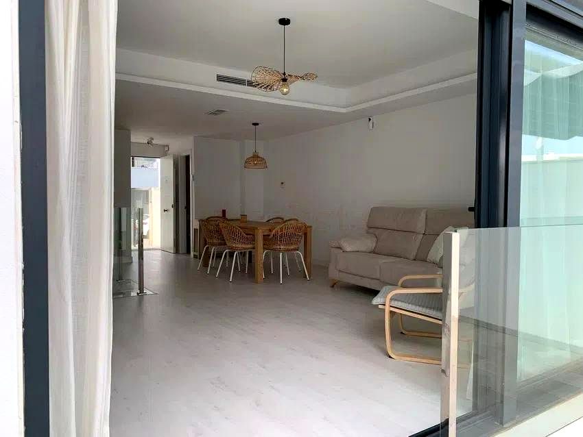 850