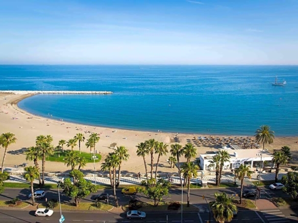 AMPLIA Y LUMINOSA VIVIENDA DE 133 M² EN EL LIMONAR ALTO, UNA DE LAS ZONAS RESIDENCIALES MÁS DEMANDADAS DE MÁLAGA. REF:64557