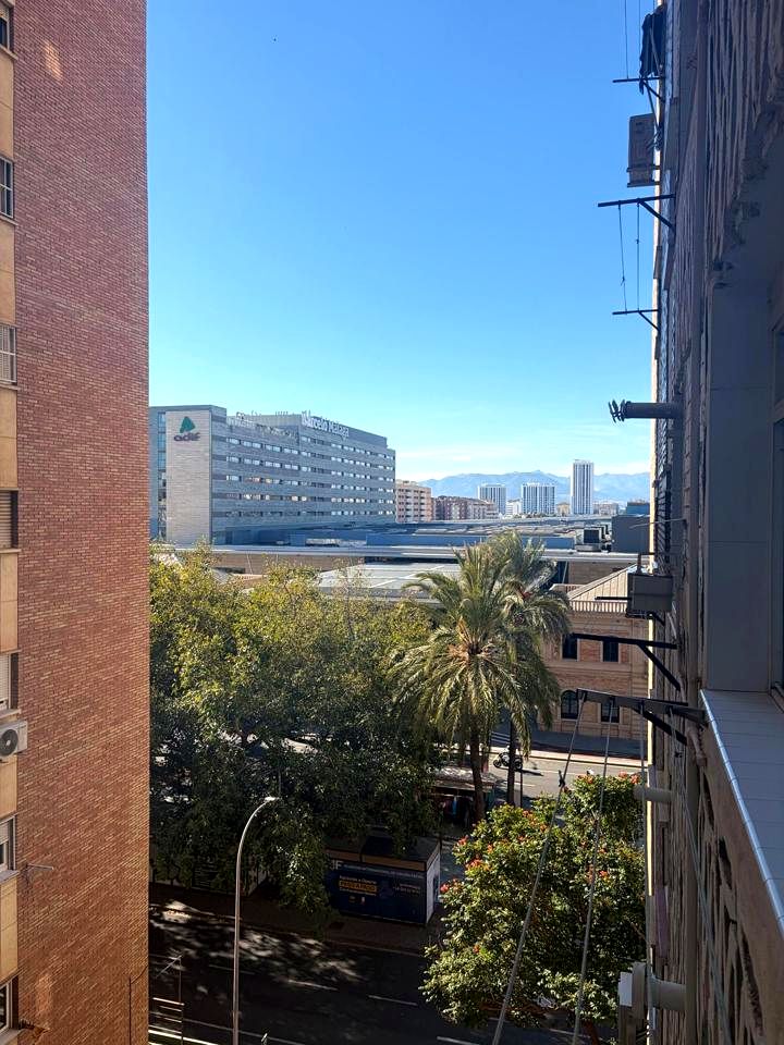 OPORTUNIDAD EXCLUSIVA EN EL CENTRO! PISO LUMINOSO CON UBICACIÓN INMEJORABLE, ESTACIÓN DE METRO Y AVE REF:64862