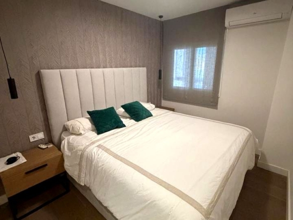 OPORTUNIDAD EXCLUSIVA EN EL CENTRO! PISO LUMINOSO CON UBICACIÓN INMEJORABLE, ESTACIÓN DE METRO Y AVE REF:64862