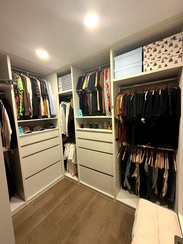 OPORTUNIDAD EXCLUSIVA EN EL CENTRO! PISO LUMINOSO CON UBICACIÓN INMEJORABLE, ESTACIÓN DE METRO Y AVE REF:64862
