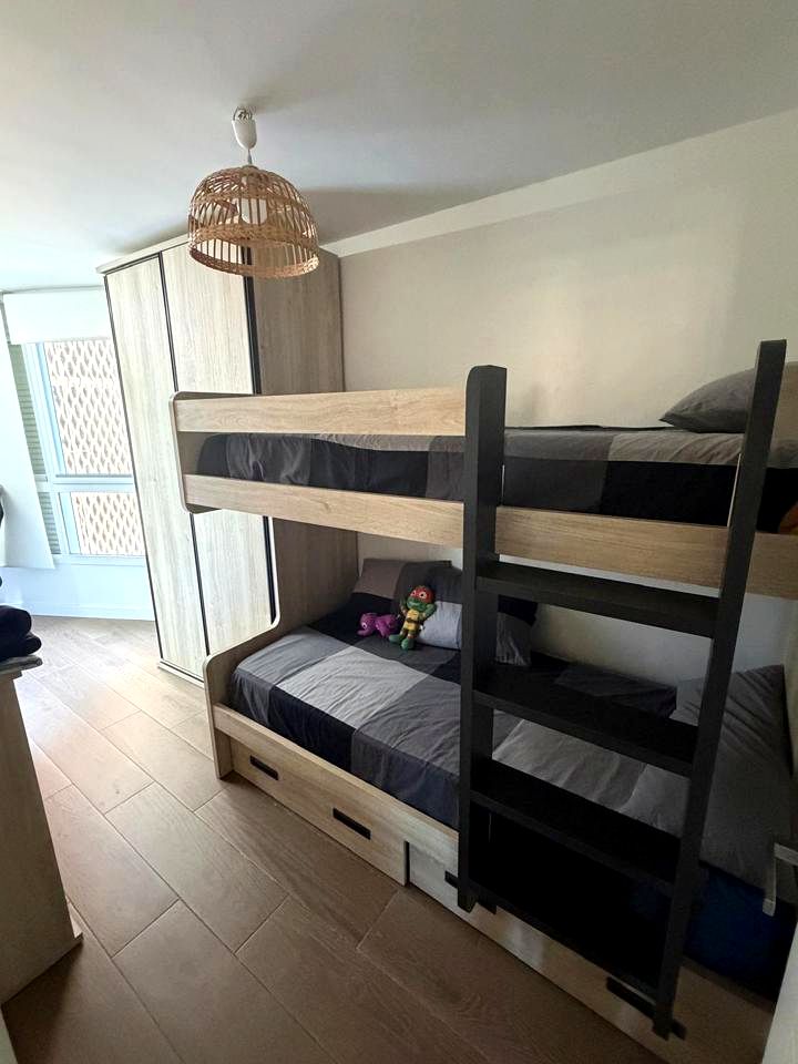 OPORTUNIDAD EXCLUSIVA EN EL CENTRO! PISO LUMINOSO CON UBICACIÓN INMEJORABLE, ESTACIÓN DE METRO Y AVE REF:64862