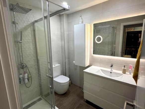 OPORTUNIDAD EXCLUSIVA EN EL CENTRO! PISO LUMINOSO CON UBICACIÓN INMEJORABLE, ESTACIÓN DE METRO Y AVE REF:64862