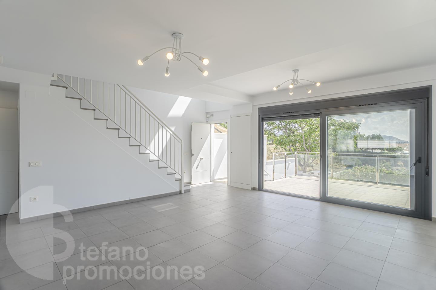 VILLA DE LUJO CASI A ESTRENAR EN MÁLAGA ESTE CON IMPRESIONANTES VISTAS AL MAR Y CALIDADES PREMIUM. REF:64871