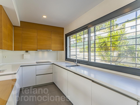 VILLA DE LUJO CASI A ESTRENAR EN MÁLAGA ESTE CON IMPRESIONANTES VISTAS AL MAR Y CALIDADES PREMIUM. REF:64871