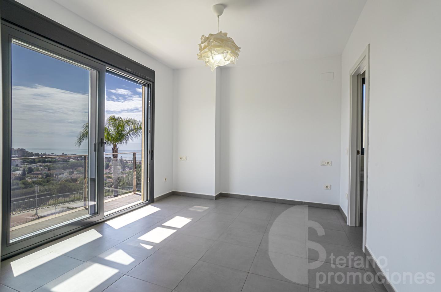 VILLA DE LUJO CASI A ESTRENAR EN MÁLAGA ESTE CON IMPRESIONANTES VISTAS AL MAR Y CALIDADES PREMIUM. REF:64871
