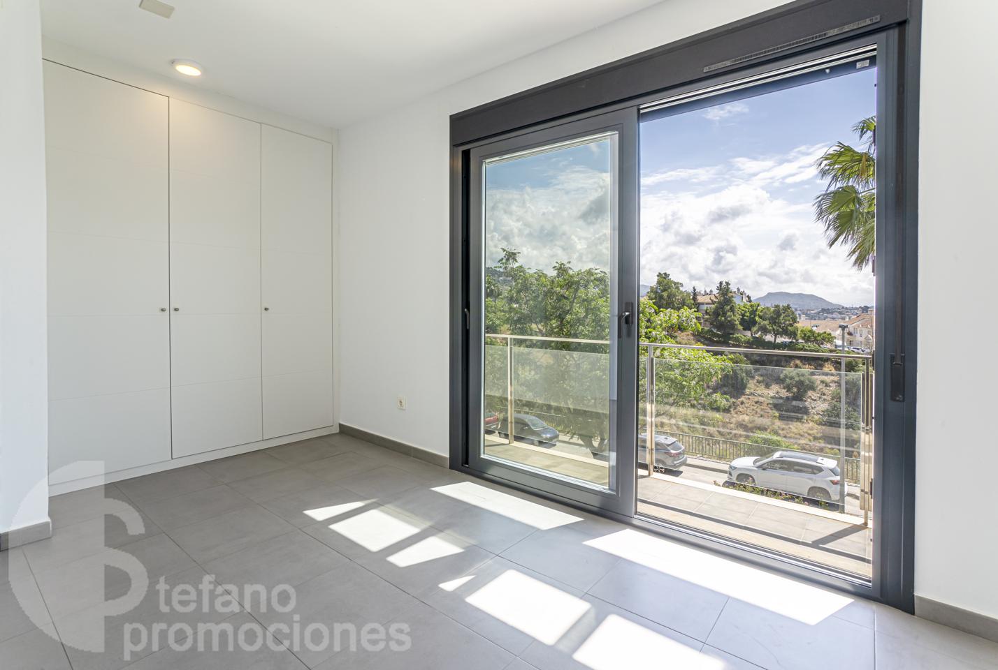 VILLA DE LUJO CASI A ESTRENAR EN MÁLAGA ESTE CON IMPRESIONANTES VISTAS AL MAR Y CALIDADES PREMIUM. REF:64871