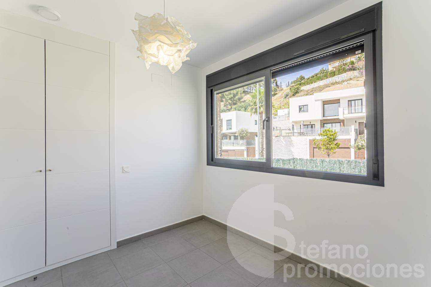 VILLA DE LUJO CASI A ESTRENAR EN MÁLAGA ESTE CON IMPRESIONANTES VISTAS AL MAR Y CALIDADES PREMIUM. REF:64871