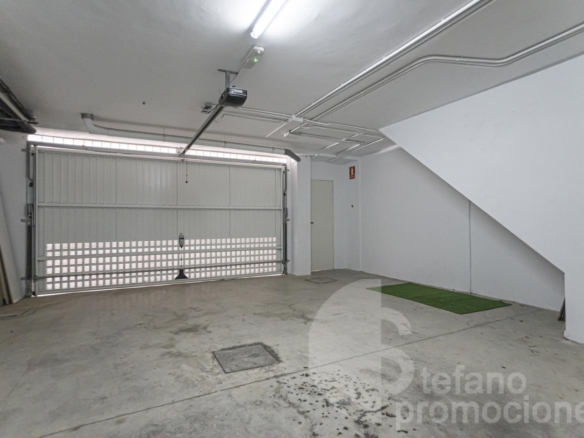 VILLA DE LUJO CASI A ESTRENAR EN MÁLAGA ESTE CON IMPRESIONANTES VISTAS AL MAR Y CALIDADES PREMIUM. REF:64871