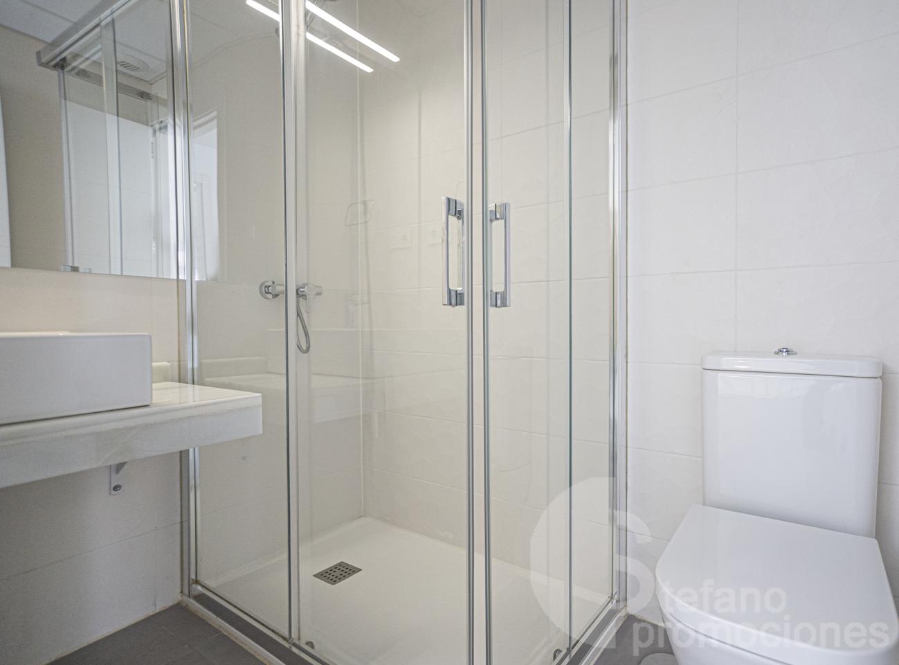 VILLA DE LUJO CASI A ESTRENAR EN MÁLAGA ESTE CON IMPRESIONANTES VISTAS AL MAR Y CALIDADES PREMIUM. REF:64871