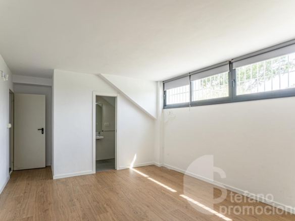 VILLA DE LUJO CASI A ESTRENAR EN MÁLAGA ESTE CON IMPRESIONANTES VISTAS AL MAR Y CALIDADES PREMIUM. REF:64871