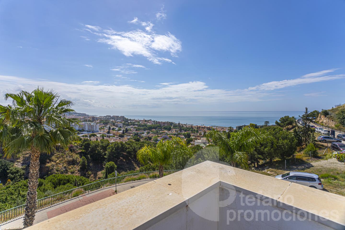 VILLA DE LUJO CASI A ESTRENAR EN MÁLAGA ESTE CON IMPRESIONANTES VISTAS AL MAR Y CALIDADES PREMIUM. REF:64871