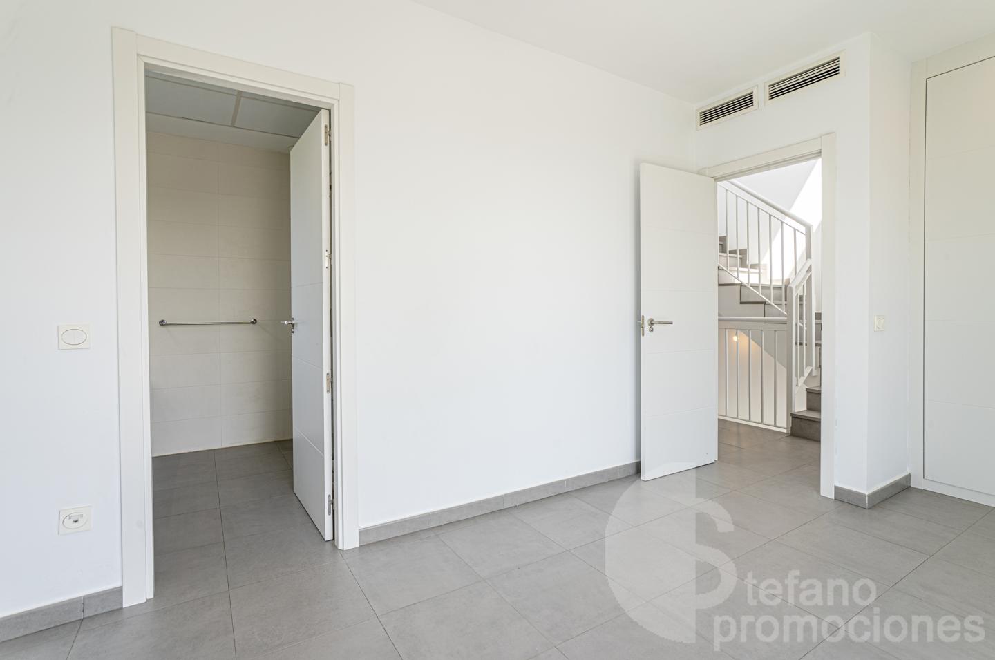 VILLA DE LUJO CASI A ESTRENAR EN MÁLAGA ESTE CON IMPRESIONANTES VISTAS AL MAR Y CALIDADES PREMIUM. REF:64871