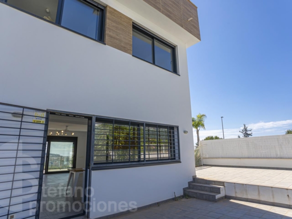 VILLA DE LUJO CASI A ESTRENAR EN MÁLAGA ESTE CON IMPRESIONANTES VISTAS AL MAR Y CALIDADES PREMIUM. REF:64871