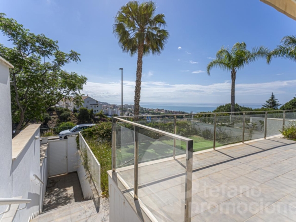VILLA DE LUJO CASI A ESTRENAR EN MÁLAGA ESTE CON IMPRESIONANTES VISTAS AL MAR Y CALIDADES PREMIUM. REF:64871