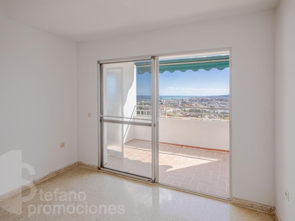 ¡VISTAS ÚNICAS E INFINITAS!  DÚPLEX EN PINARES DE OLLETAS. AMPLITUD, GRANDES PISCINAS & JARDINES REF:64868