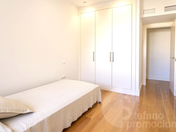 ESPECTACULAR ÁTICO DÚPLEX EN PLENO CENTRO. ELEGANCIA, AMPLITUD Y UNA TERRAZA DE ENSUEÑO PARA DISFRUTAR DEL CIELO DE MÁLAGA REF:64893