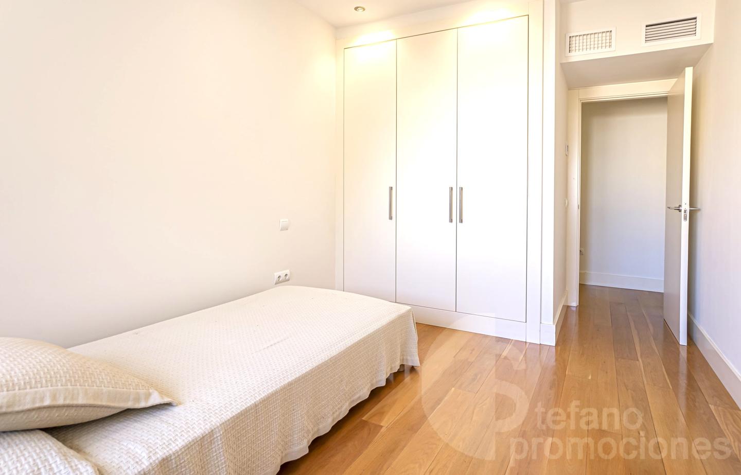 ESPECTACULAR ÁTICO DÚPLEX EN PLENO CENTRO. ELEGANCIA, AMPLITUD Y UNA TERRAZA DE ENSUEÑO PARA DISFRUTAR DEL CIELO DE MÁLAGA REF:64893