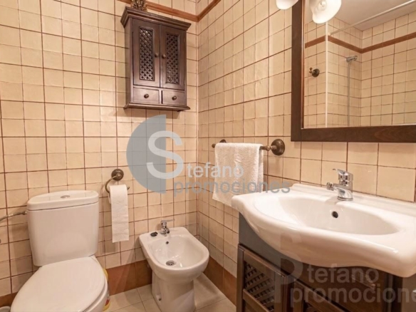 PROPIEDAD EN COMPLEJO DE SOLO 8 VIVIENDAS UBICADA EN LA TRANQUILA ZONA RESIDENCIAL DE CARLOS HAYA REF:64891