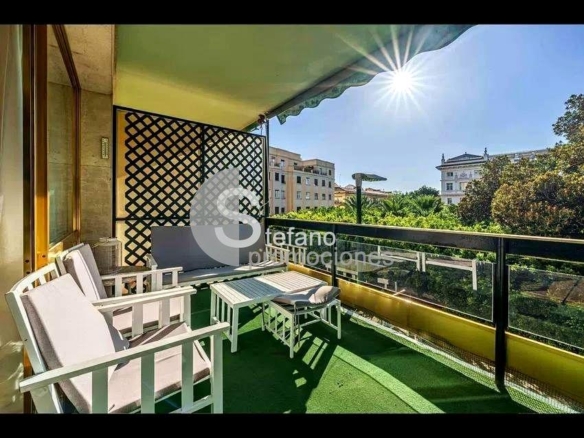 EXCLUSIVO, SEÑORIAL Y ENCANTADOR PISO EN EL CORAZÓN DE LA MALAGUETA, CON AMPLIA TERRAZA PRIVADA DE 20 METROS REF:64914