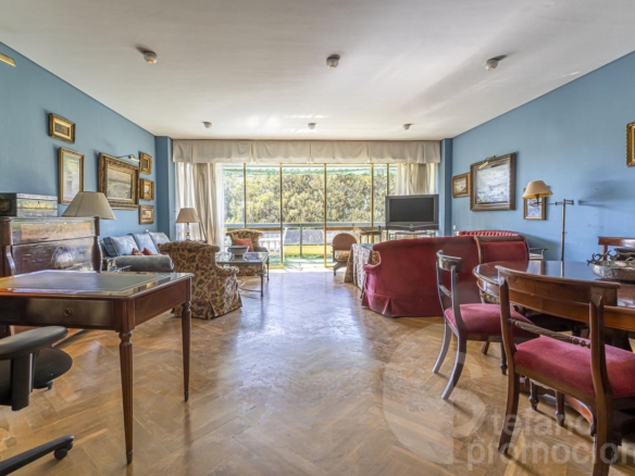 EXCLUSIVO, SEÑORIAL Y ENCANTADOR PISO EN EL CORAZÓN DE LA MALAGUETA, CON AMPLIA TERRAZA PRIVADA DE 20 METROS REF:64914