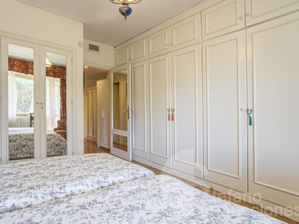 EXCLUSIVO, SEÑORIAL Y ENCANTADOR PISO EN EL CORAZÓN DE LA MALAGUETA, CON AMPLIA TERRAZA PRIVADA DE 20 METROS REF:64914