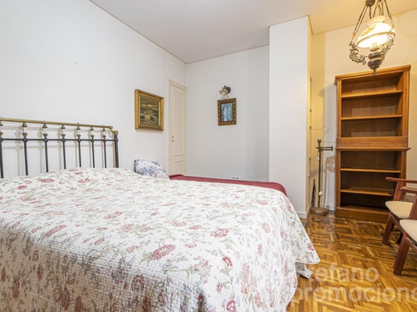 EXCLUSIVO, SEÑORIAL Y ENCANTADOR PISO EN EL CORAZÓN DE LA MALAGUETA, CON AMPLIA TERRAZA PRIVADA DE 20 METROS REF:64914