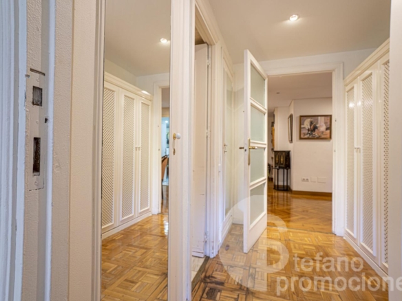 EXCLUSIVO, SEÑORIAL Y ENCANTADOR PISO EN EL CORAZÓN DE LA MALAGUETA, CON AMPLIA TERRAZA PRIVADA DE 20 METROS REF:64914