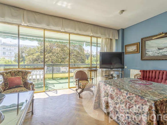 EXCLUSIVO, SEÑORIAL Y ENCANTADOR PISO EN EL CORAZÓN DE LA MALAGUETA, CON AMPLIA TERRAZA PRIVADA DE 20 METROS REF:64914