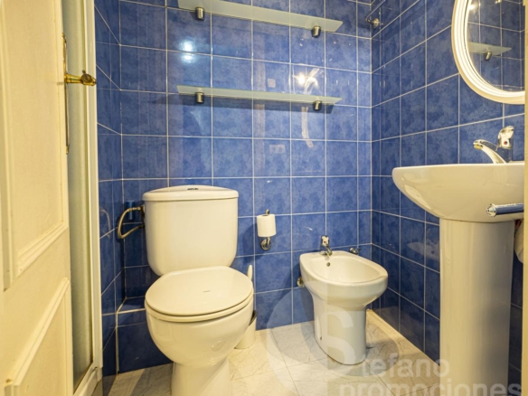 EXCLUSIVO, SEÑORIAL Y ENCANTADOR PISO EN EL CORAZÓN DE LA MALAGUETA, CON AMPLIA TERRAZA PRIVADA DE 20 METROS REF:64914