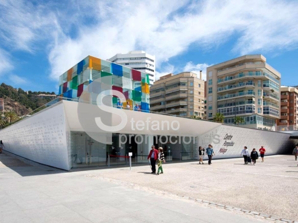 EXCLUSIVO, SEÑORIAL Y ENCANTADOR PISO EN EL CORAZÓN DE LA MALAGUETA, CON AMPLIA TERRAZA PRIVADA DE 20 METROS REF:64914