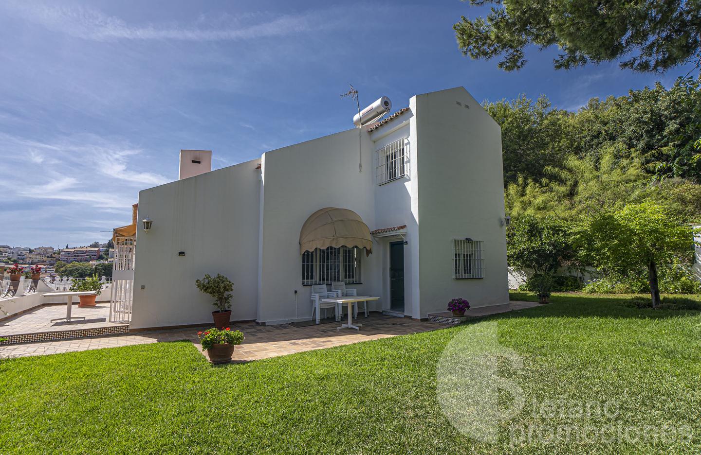 ¡CHALET  DE ENSUEÑO EN ENTORNO DEL PALO A UN PASO DE TODO¡¡¡ UNA VIVIENDA PARA TODA LA VIDA REF:64898