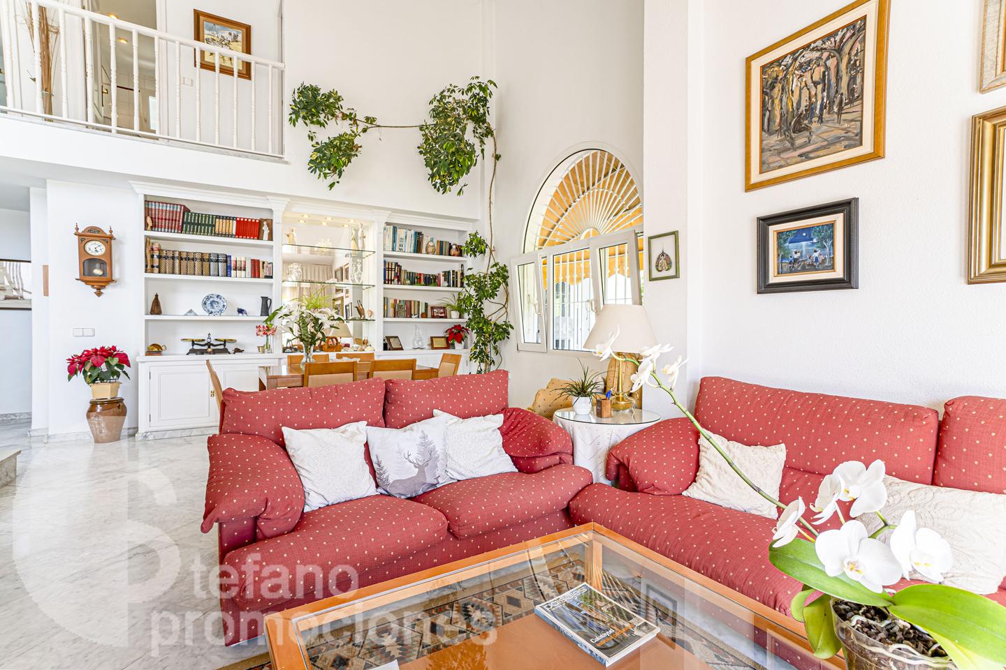 ¡CHALET  DE ENSUEÑO EN ENTORNO DEL PALO A UN PASO DE TODO¡¡¡ UNA VIVIENDA PARA TODA LA VIDA REF:64898