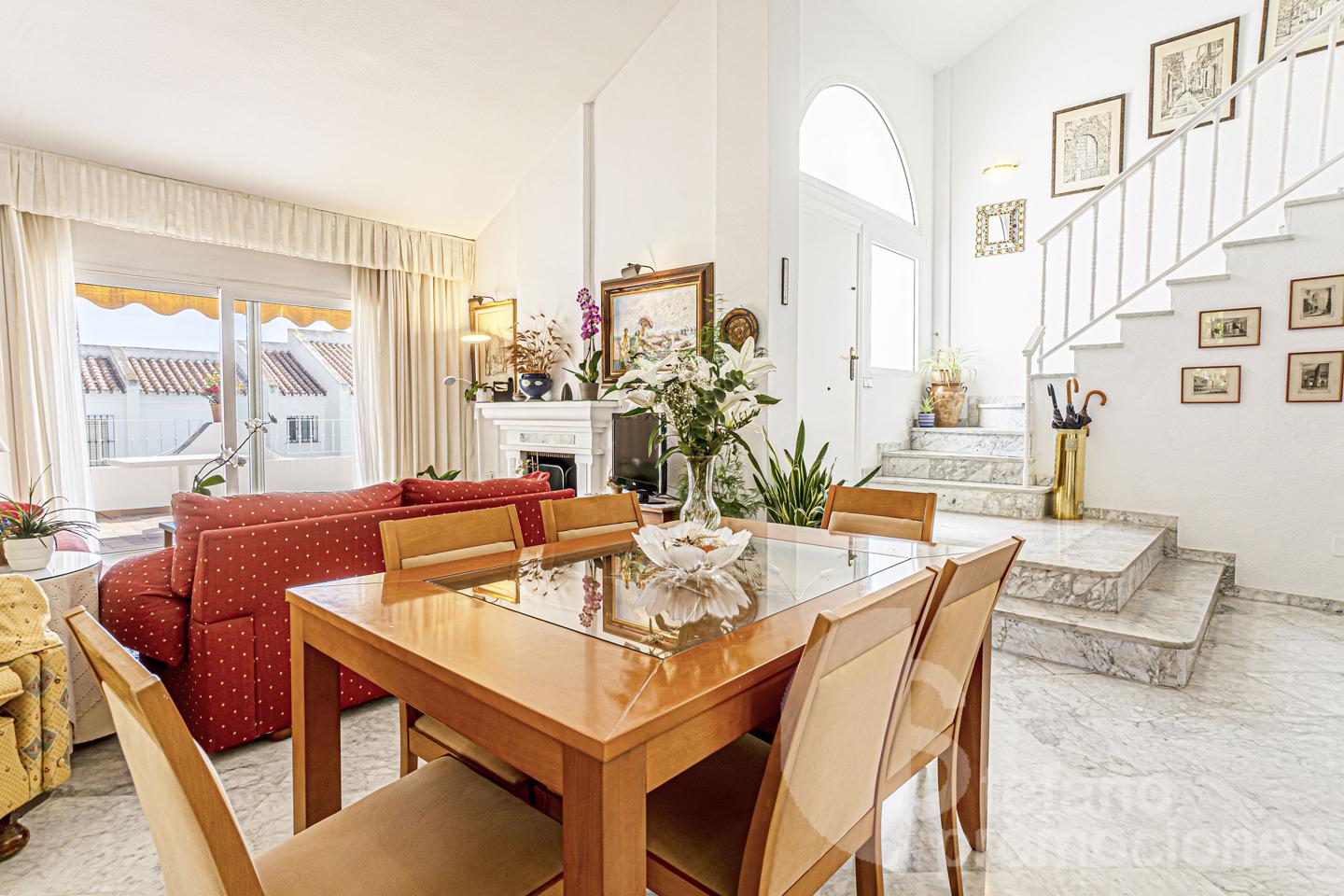 ¡CHALET  DE ENSUEÑO EN ENTORNO DEL PALO A UN PASO DE TODO¡¡¡ UNA VIVIENDA PARA TODA LA VIDA REF:64898