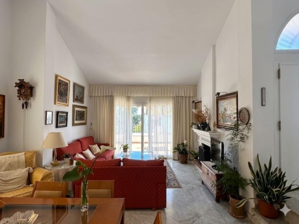 ¡CHALET  DE ENSUEÑO EN ENTORNO DEL PALO A UN PASO DE TODO¡¡¡ UNA VIVIENDA PARA TODA LA VIDA REF:64898