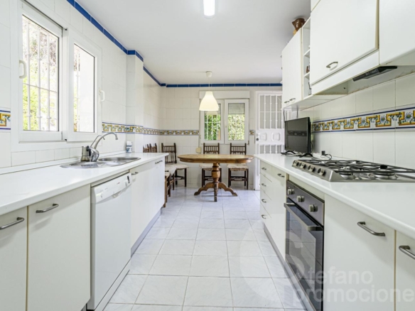 ¡CHALET  DE ENSUEÑO EN ENTORNO DEL PALO A UN PASO DE TODO¡¡¡ UNA VIVIENDA PARA TODA LA VIDA REF:64898