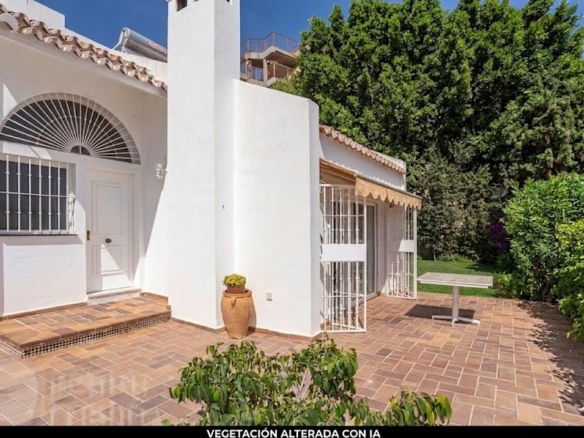¡CHALET  DE ENSUEÑO EN ENTORNO DEL PALO A UN PASO DE TODO¡¡¡ UNA VIVIENDA PARA TODA LA VIDA REF:64898