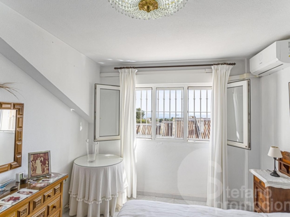 ¡CHALET  DE ENSUEÑO EN ENTORNO DEL PALO A UN PASO DE TODO¡¡¡ UNA VIVIENDA PARA TODA LA VIDA REF:64898