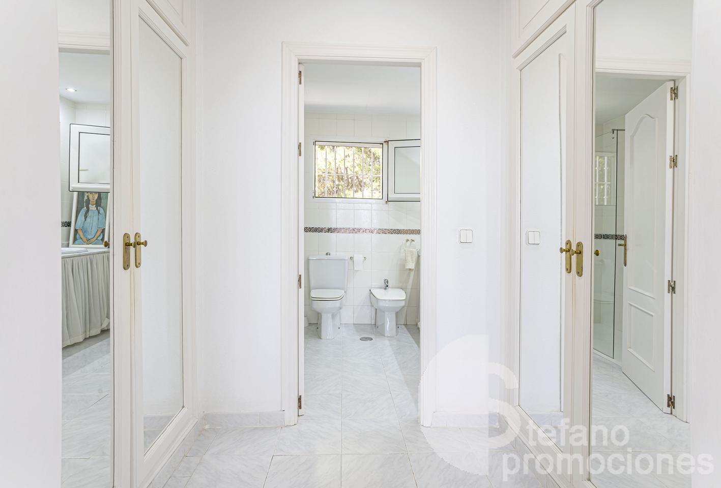 ¡CHALET  DE ENSUEÑO EN ENTORNO DEL PALO A UN PASO DE TODO¡¡¡ UNA VIVIENDA PARA TODA LA VIDA REF:64898