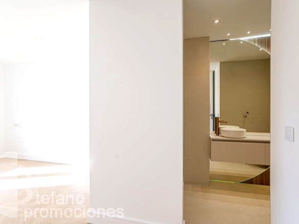ESTRENO INMEDIATO, VIVIENDA EXCLUSIVA Y MODERNA EN EL PRESTIGIOSO PASEO DE REDING, REF:64263