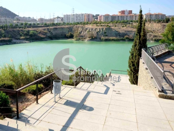 ¡ÁTICO DE RECIENTE CONSTRUCCIÓN CON GRAN TERRAZA EN TEATINOS CON VISTAS INFINITAS A PONIENTE REF:64796