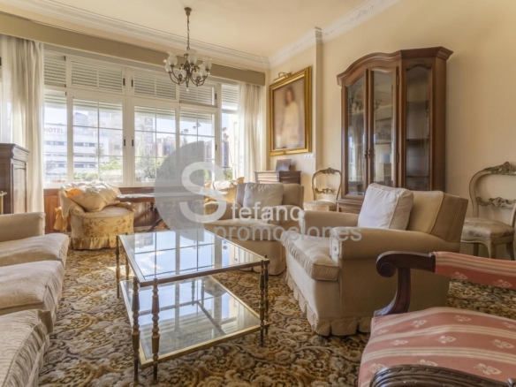 ¡AMPLITUD Y ENCANTO, SEÑORIAL VIVIENDA  EN EL CORAZÓN DEL SOHO. REF:64921