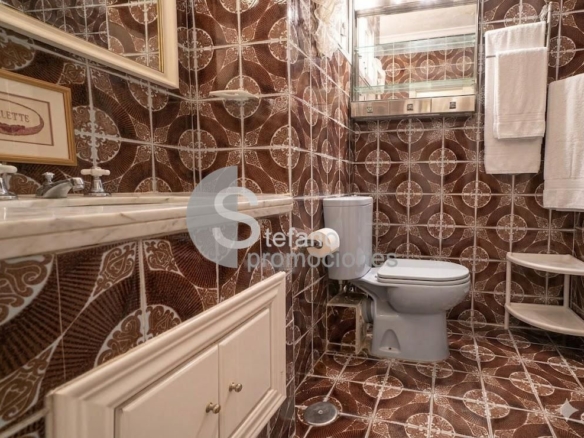 ¡AMPLITUD Y ENCANTO, SEÑORIAL VIVIENDA  EN EL CORAZÓN DEL SOHO. REF:64921