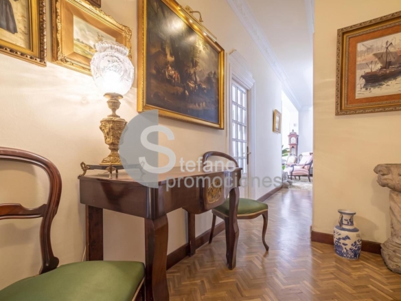 ¡AMPLITUD Y ENCANTO, SEÑORIAL VIVIENDA  EN EL CORAZÓN DEL SOHO. REF:64921