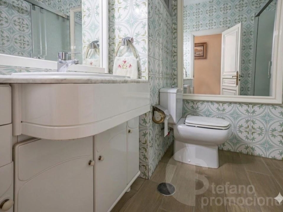 ¡AMPLITUD Y ENCANTO, SEÑORIAL VIVIENDA  EN EL CORAZÓN DEL SOHO. REF:64921