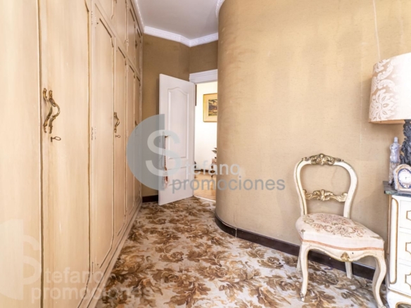¡AMPLITUD Y ENCANTO, SEÑORIAL VIVIENDA  EN EL CORAZÓN DEL SOHO. REF:64921