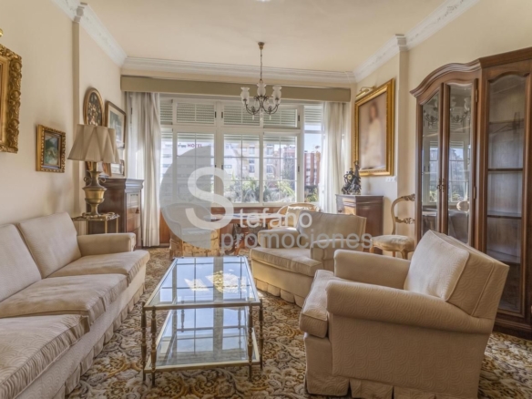 ¡AMPLITUD Y ENCANTO, SEÑORIAL VIVIENDA  EN EL CORAZÓN DEL SOHO. REF:64921
