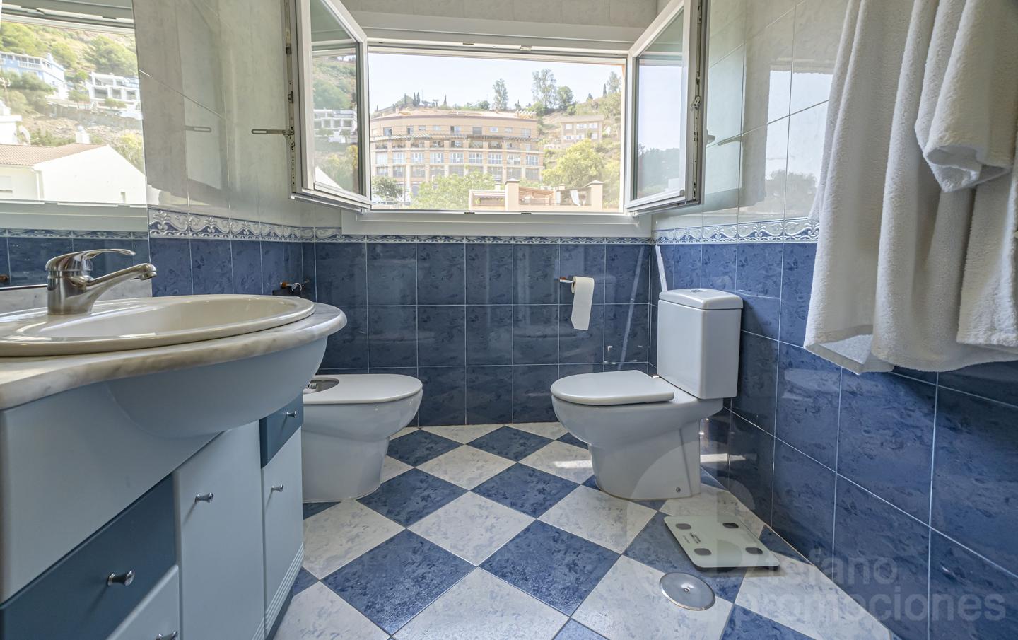 1170