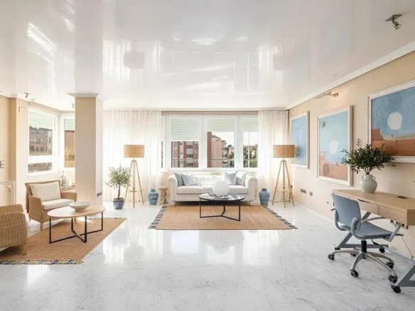 EXCLUSIVA VIVIENDA EN LA MALAGUETA, EN LA DÉCIMA Y ÚLTIMA PLANTA, CON VISTAS PANORÁMICAS A LA ALCAZABA, EL MONTE GIBRALFARO Y LA CIUDAD. REF:64423