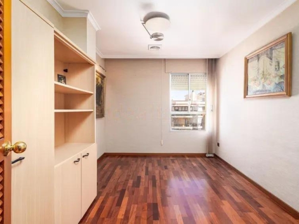 EXCLUSIVA VIVIENDA EN LA MALAGUETA, EN LA DÉCIMA Y ÚLTIMA PLANTA, CON VISTAS PANORÁMICAS A LA ALCAZABA, EL MONTE GIBRALFARO Y LA CIUDAD. REF:64423